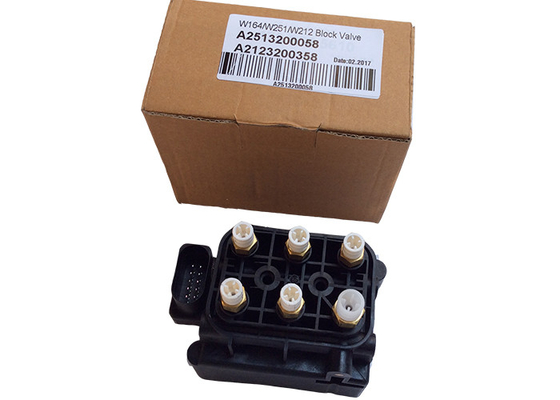 W164 W251 W212 Air Suspension Compressor Repair Kits / Air Pump Solenoid Valve Block